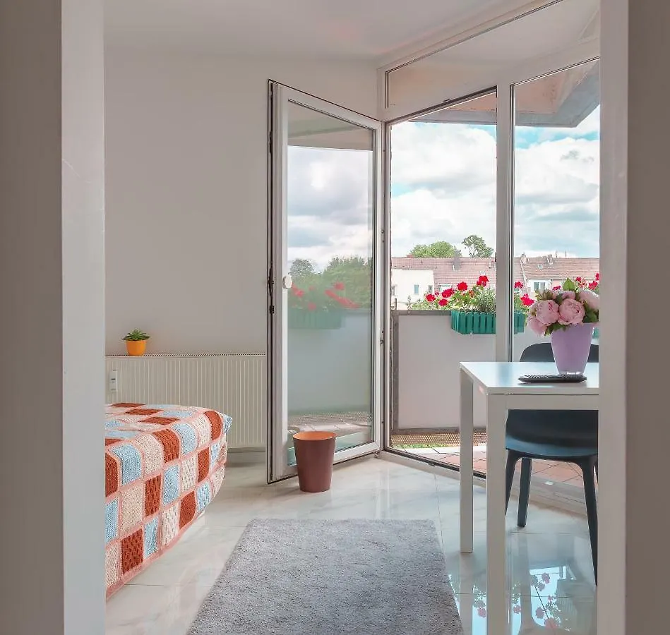 Mushroom: Central Minimalist Smart Home Дюссельдорф 0*,